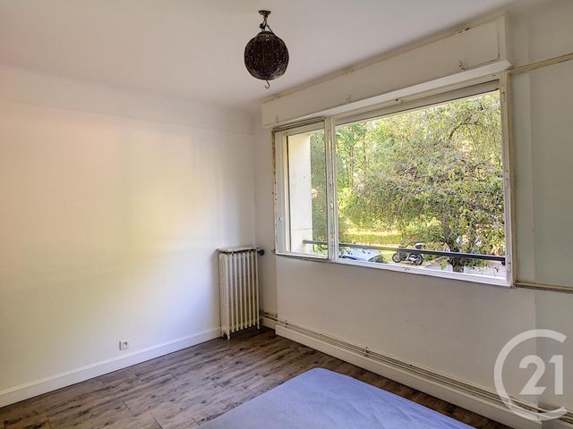 Afficher la photo en grand Appartement F4 à vendre - 4 pièces - 74.0 m2 - VILLE D AVRAY - 92 - ILE-DE-FRANCE - Century 21 Immobilière Corot