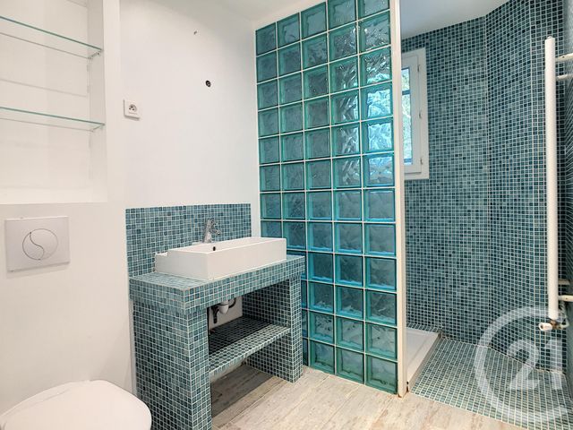 Afficher la photo en grand Appartement F4 à vendre - 4 pièces - 74.0 m2 - VILLE D AVRAY - 92 - ILE-DE-FRANCE - Century 21 Immobilière Corot