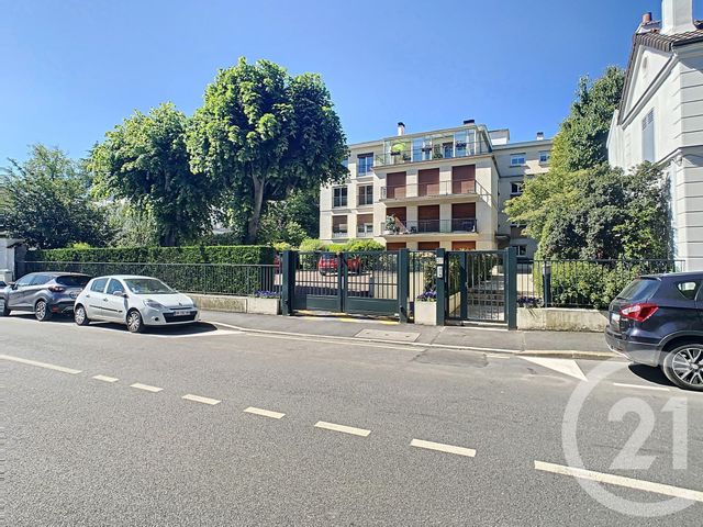 Afficher la photo en grand Appartement F1 à vendre - 1 pièce - 20.52 m2 - VILLE D AVRAY - 92 - ILE-DE-FRANCE - Century 21 Immobilière Corot