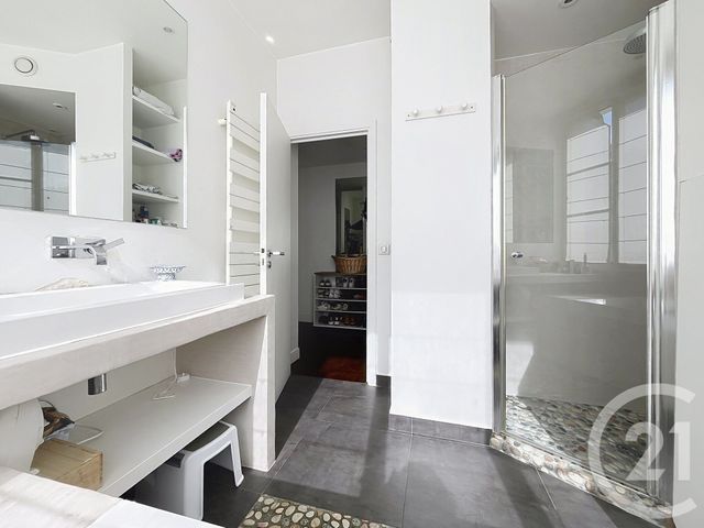 Appartement F4 à vendre - 4 pièces - 121.9 m2 - VILLE D AVRAY - 92 - ILE-DE-FRANCE - Century 21 Agence De La Mairie