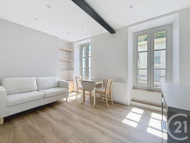 Appartement à louer VILLE D AVRAY