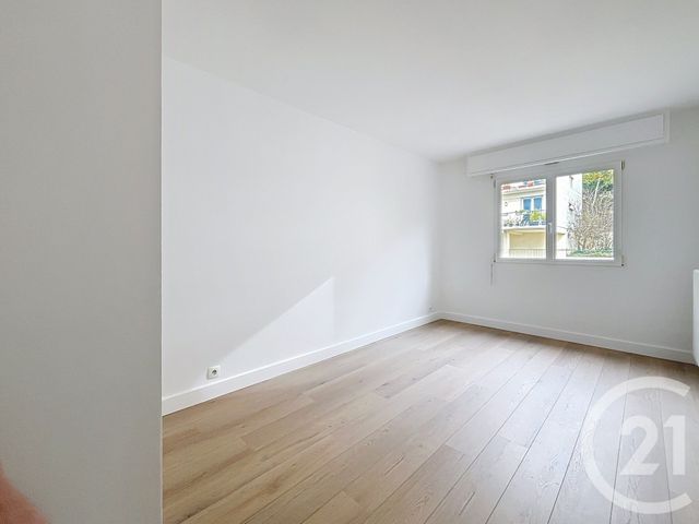 Appartement F5 à vendre - 5 pièces - 106.98 m2 - VILLE D AVRAY - 92 - ILE-DE-FRANCE - Century 21 Agence De La Mairie