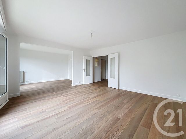 Appartement F5 à vendre - 5 pièces - 106.98 m2 - VILLE D AVRAY - 92 - ILE-DE-FRANCE - Century 21 Agence De La Mairie