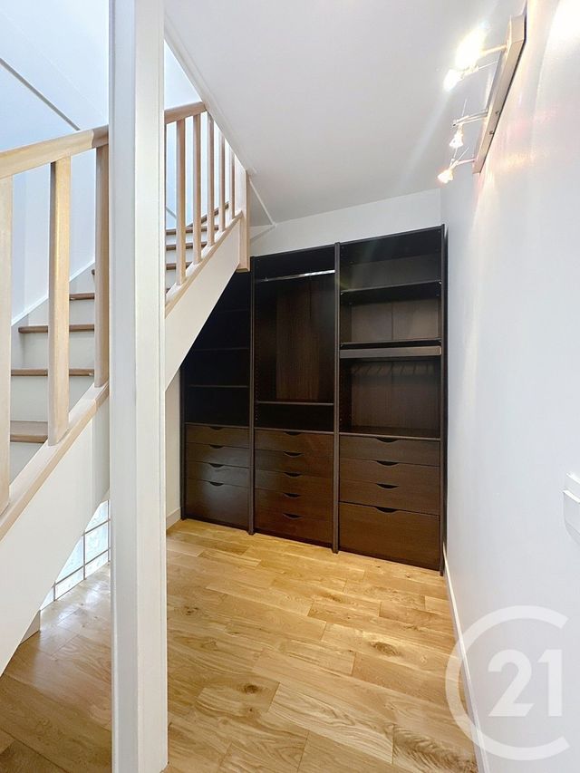 Appartement F2 à louer - 2 pièces - 55.76 m2 - SEVRES - 92 - ILE-DE-FRANCE - Century 21 Agence De La Mairie