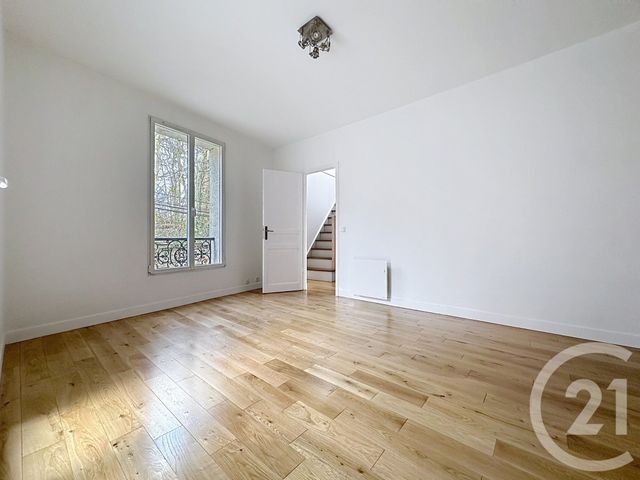 Appartement F2 à louer - 2 pièces - 55.76 m2 - SEVRES - 92 - ILE-DE-FRANCE - Century 21 Agence De La Mairie